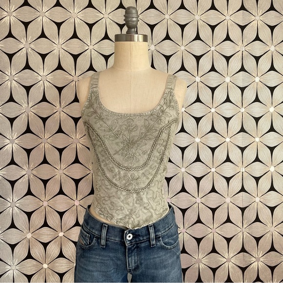 Vintage Crop Embroidered Tank - Picture 2 of 5